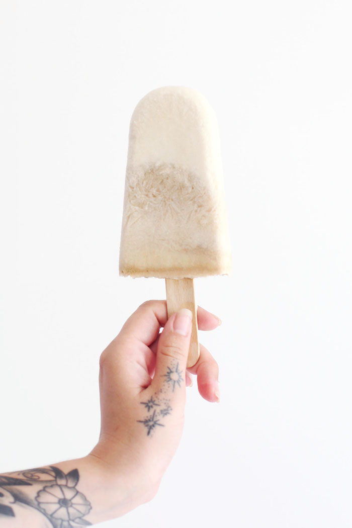A root beer float + popsicle + booze! The Boozy Root Beer Floatsicle