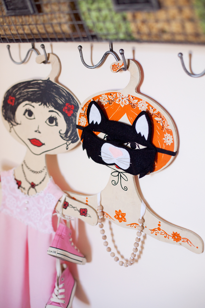 vintage illustrated hangers