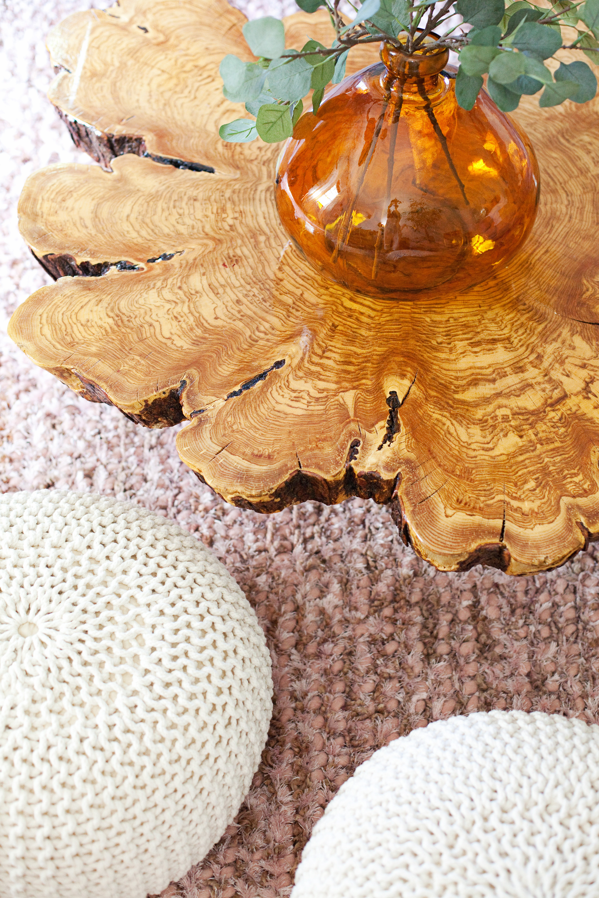 mandimakes living room