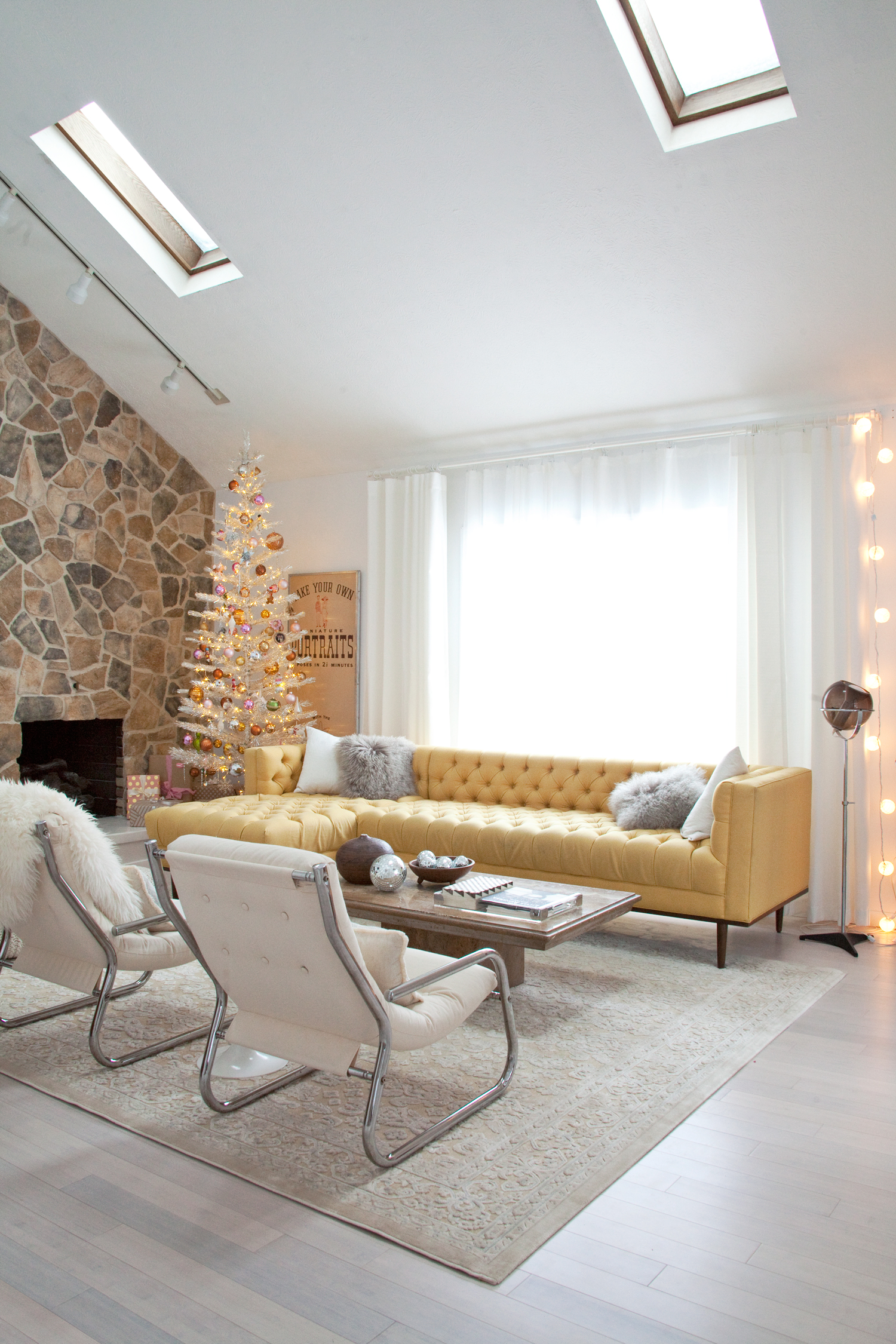Modern Christmas Decor